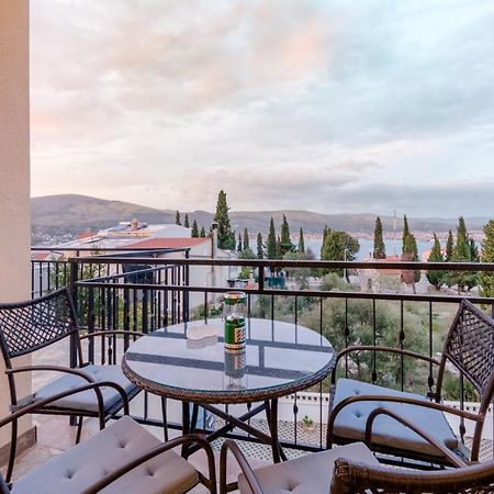 Apartments Villa Kameja Donji Okrug  Екстериор снимка